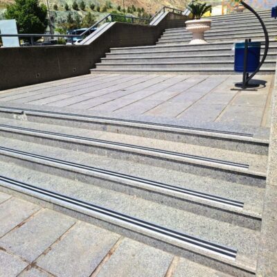 نمونه اجرا شده ترمزپله دوبل تخت آلومینیومی